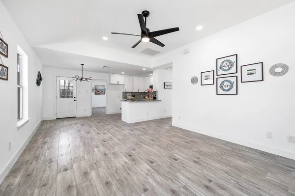 $1,800 | 5130 Riverwood Drive, Richmond, TX 77469