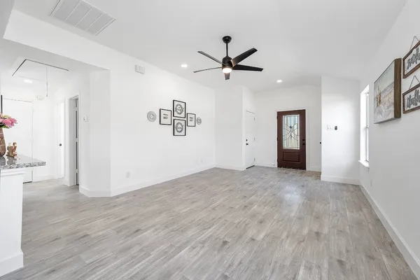 $1,800 | 5130 Riverwood Drive, Richmond, TX 77469