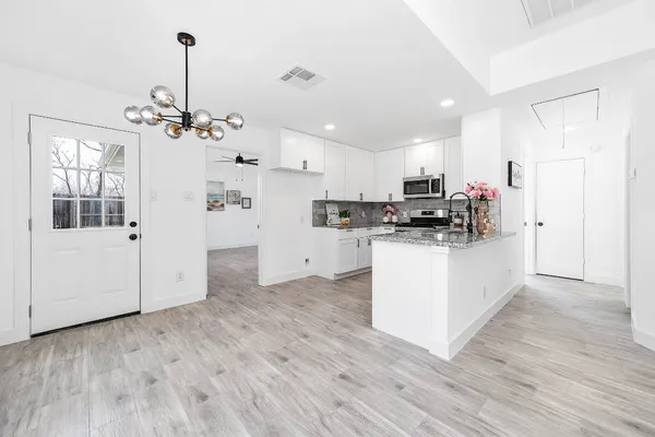 $1,800 | 5130 Riverwood Drive, Richmond, TX 77469