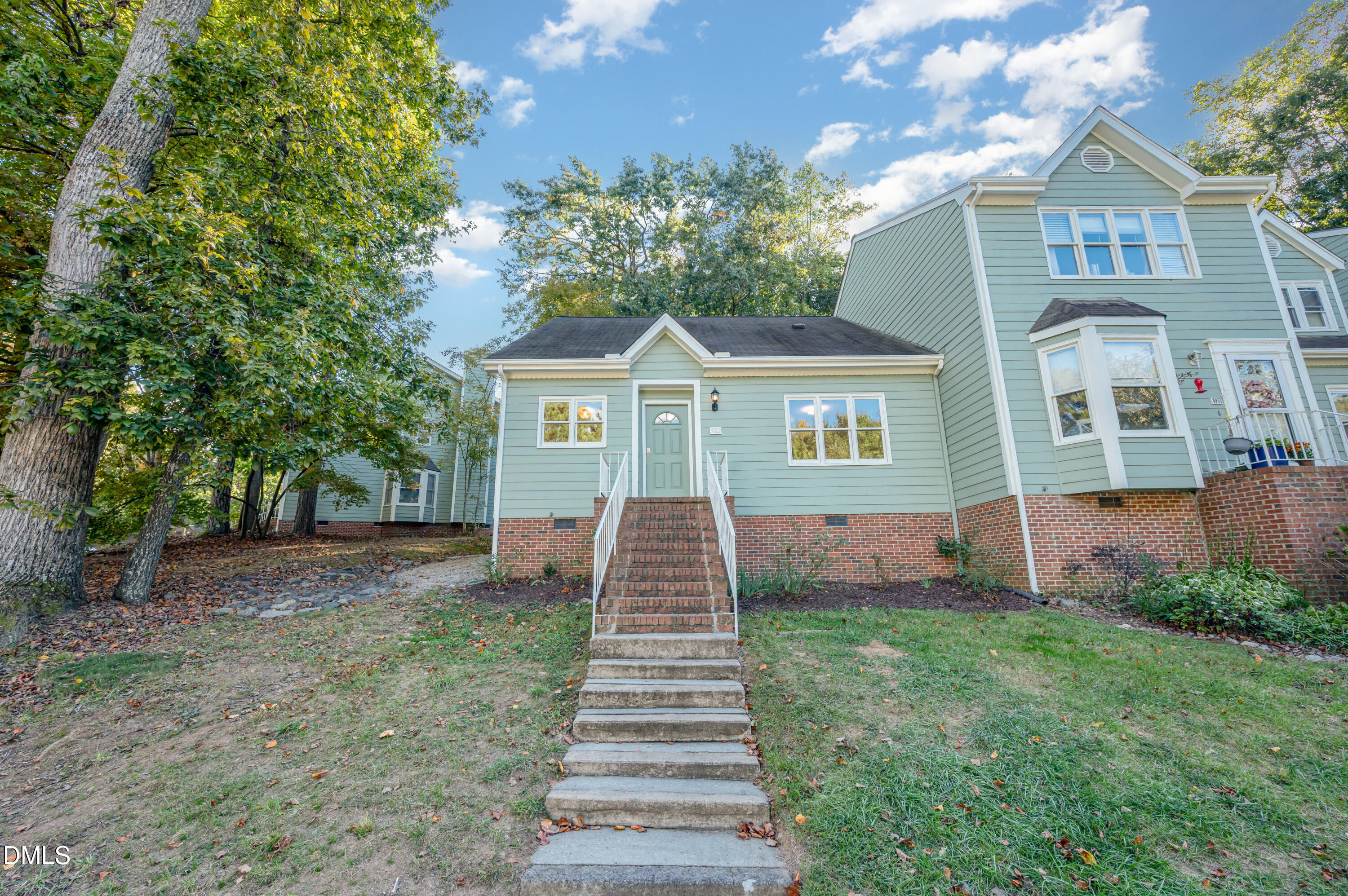 522 Oak Run Drive Raleigh, NC 27606 - Photo 3 of 28 002_dsc_3565-edit_90