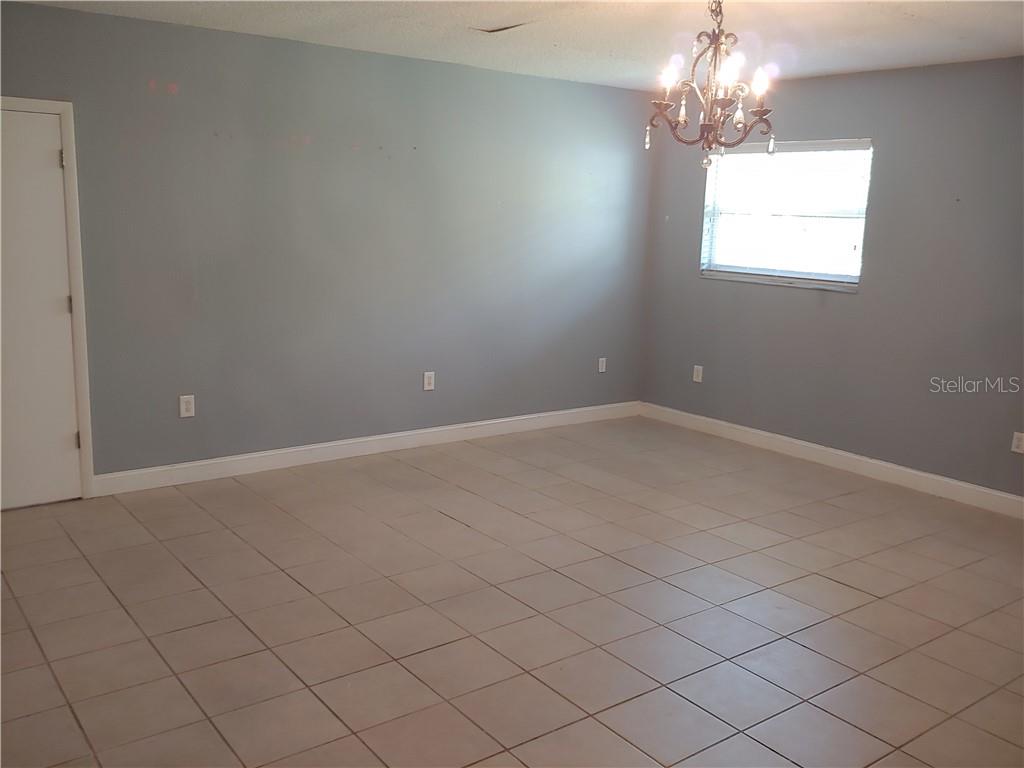 872 Duquesne Road Venice, FL 34293 - Photo 16 of 20 Gallery Image 16