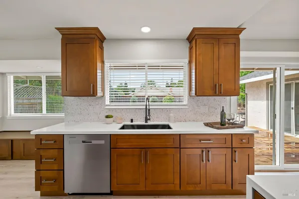 $734,500 | 172 Salinas Drive, Vacaville, CA 95688