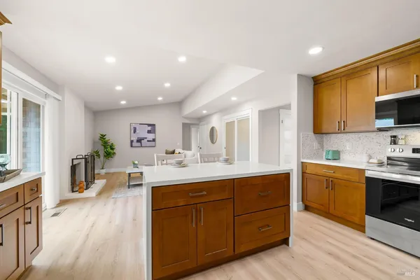 $734,500 | 172 Salinas Drive, Vacaville, CA 95688