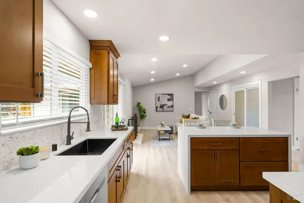 $734,500 | 172 Salinas Drive, Vacaville, CA 95688