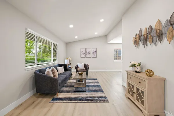 $734,500 | 172 Salinas Drive, Vacaville, CA 95688