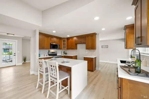 $734,500 | 172 Salinas Drive, Vacaville, CA 95688