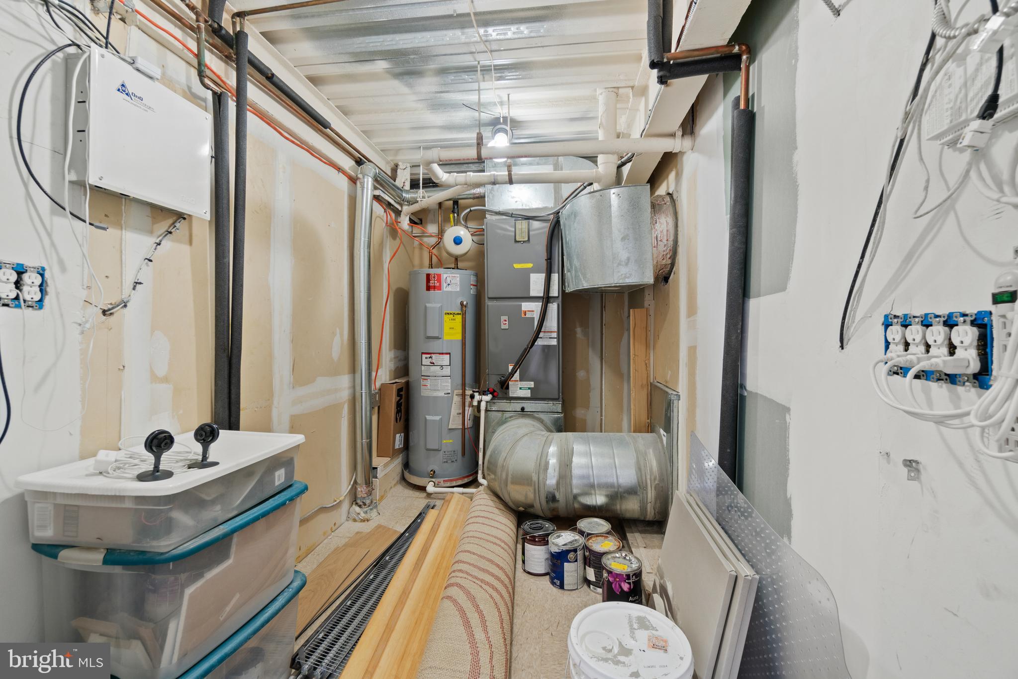 3039 16th Street Northwest, Unit 401 Washington, DC 20009 - Photo 20 of 25 Utility room with plenty of storage space