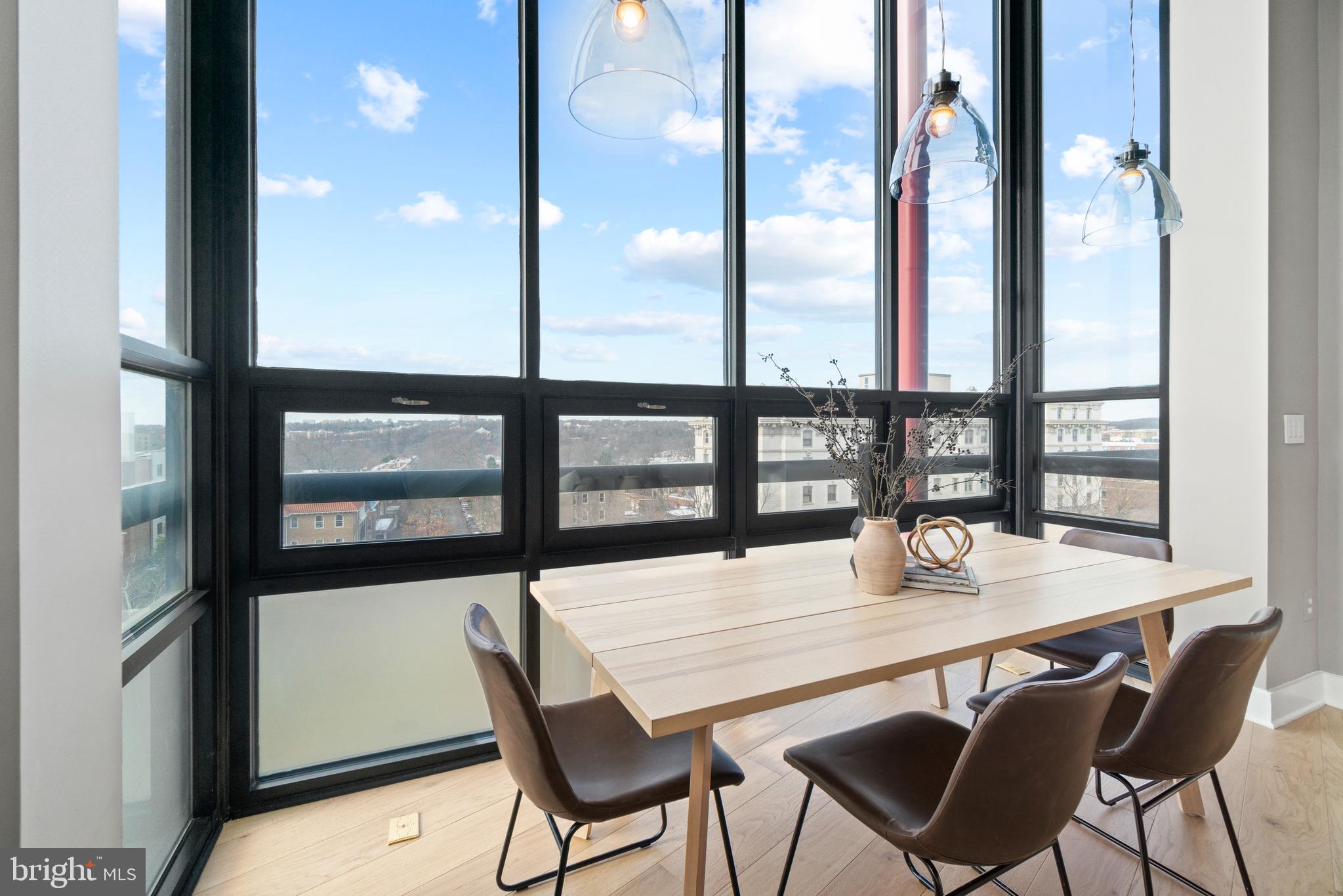 3039 16th Street Northwest, Unit 401 Washington, DC 20009 - Photo 7 of 25 Dining area