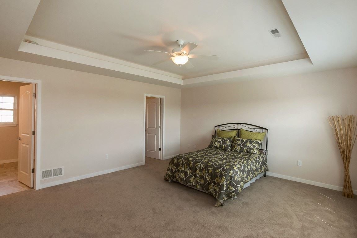 1248 Tipperary Road Iowa City, IA 52246 - Photo 13 of 25 Gallery Image 13