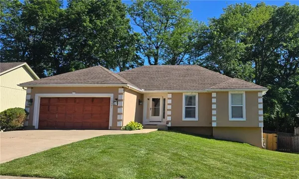 $349,000 | 19507 Woodsbury, Independence, MO 64058