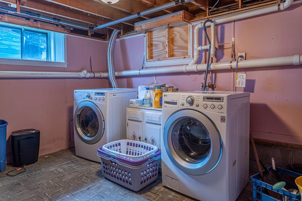 202 Whalom Road Lunenburg, MA 01462 - Photo 24 of 42 a utility room with dryer and washer
