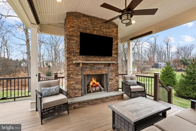 $865,000 | 3421 Pin Oak Lane, Chalfont, PA 18914