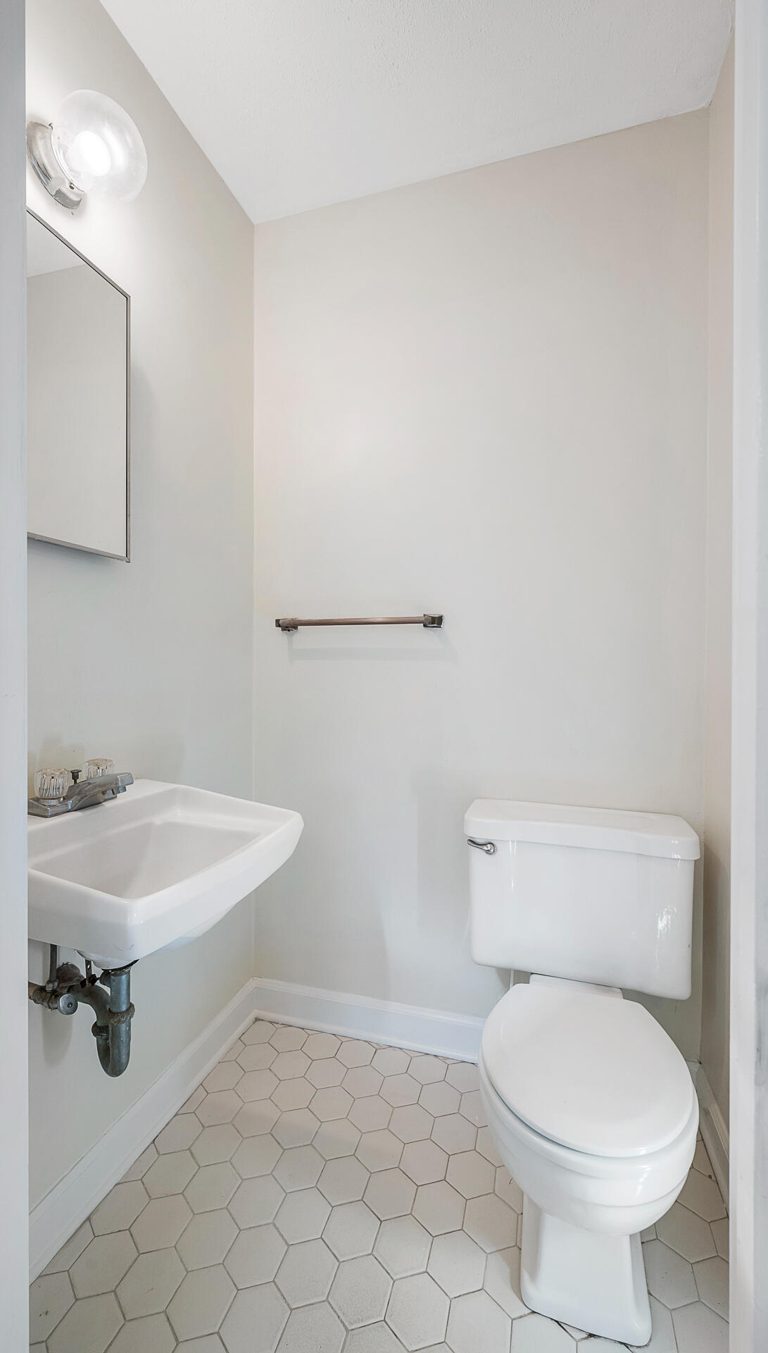 18 Waverly Road Walterboro, SC 29488 - Photo 21 of 30 18Waverly-15