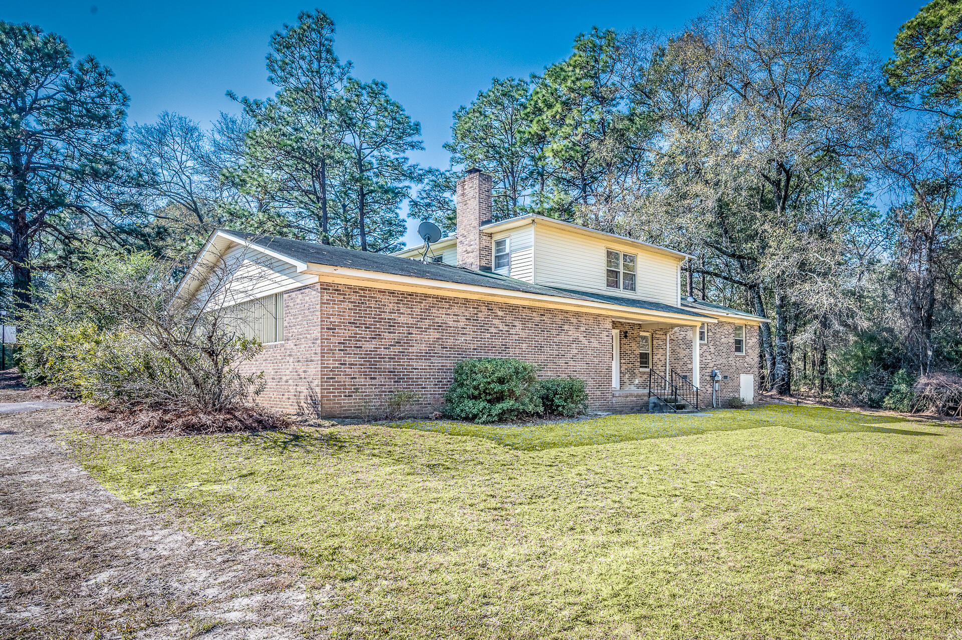 18 Waverly Road Walterboro, SC 29488 - Photo 3 of 30 18Waverly-28