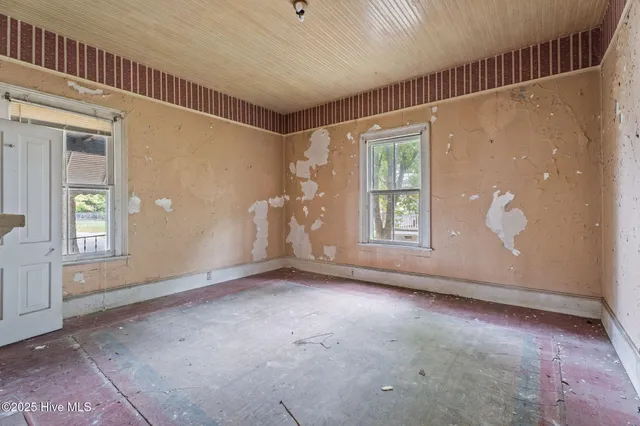 $51,000 | 807 West St James Street, Tarboro, NC 27886