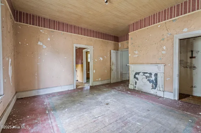 $51,000 | 807 West St James Street, Tarboro, NC 27886