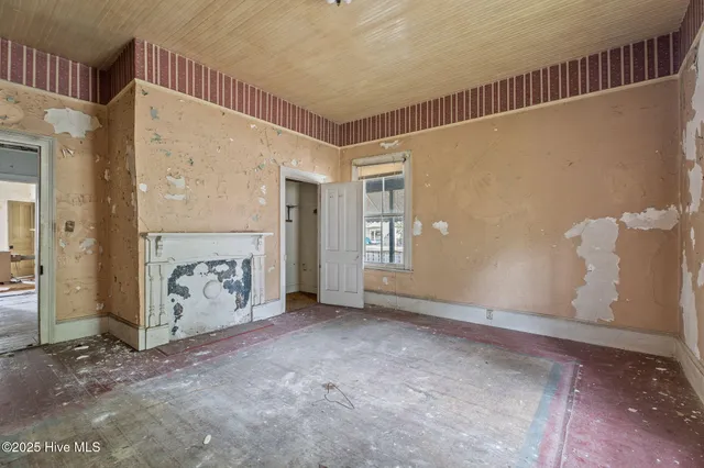 $51,000 | 807 West St James Street, Tarboro, NC 27886