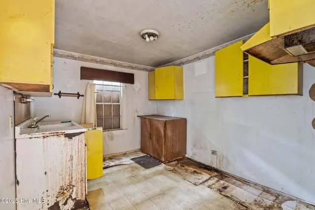 $51,000 | 807 West St James Street, Tarboro, NC 27886