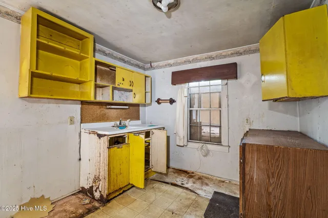 $51,000 | 807 West St James Street, Tarboro, NC 27886