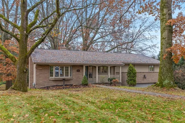 $729,900 | 2610 Cedarvue Drive, Pittsburgh, PA 15241