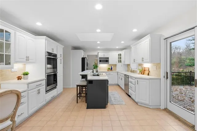 $729,900 | 2610 Cedarvue Drive, Pittsburgh, PA 15241