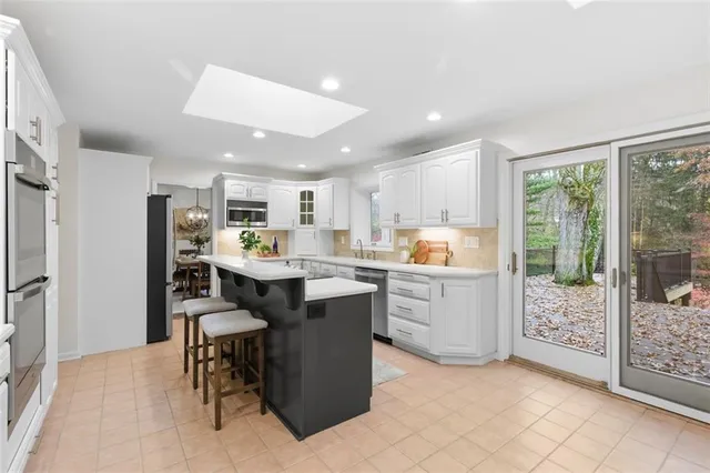 $729,900 | 2610 Cedarvue Drive, Pittsburgh, PA 15241