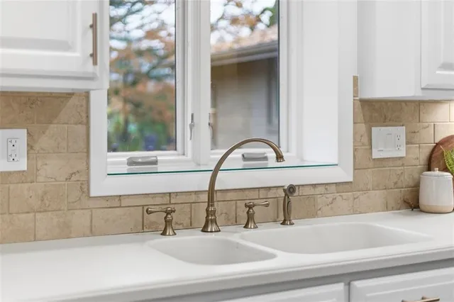 $729,900 | 2610 Cedarvue Drive, Pittsburgh, PA 15241