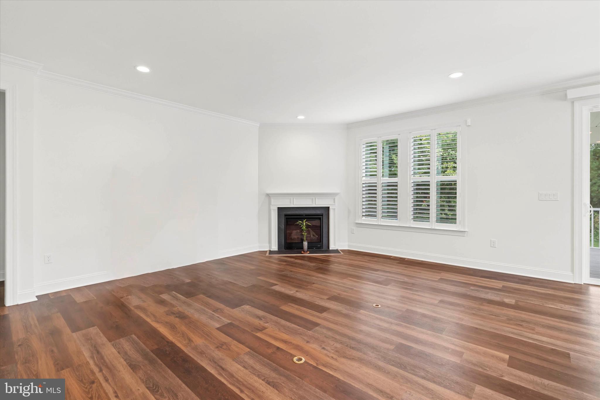 102 Rittenhouse Drive Dover, DE 19904 - Photo 12 of 41 Fireplace in living room