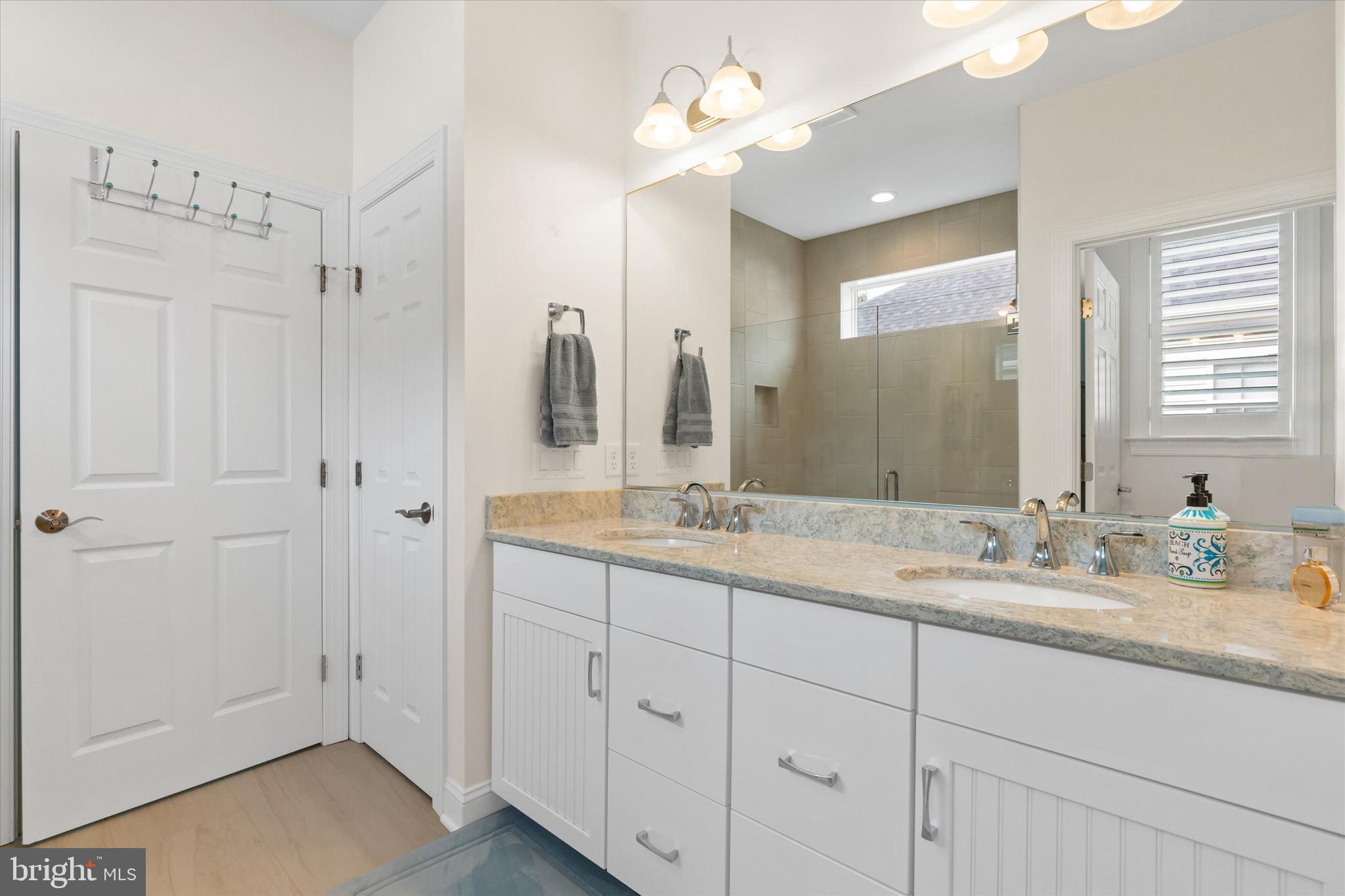 102 Rittenhouse Drive Dover, DE 19904 - Photo 21 of 41 Owners Bathroom