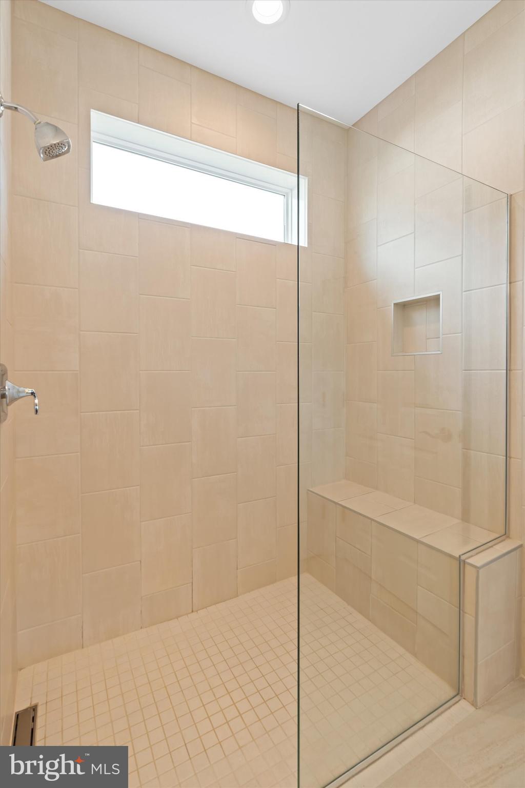 102 Rittenhouse Drive Dover, DE 19904 - Photo 23 of 41 Owners Bathroom