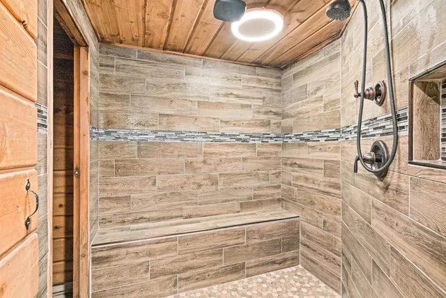 $599,999 | 29 Ridge Road, Esko, MN 55733