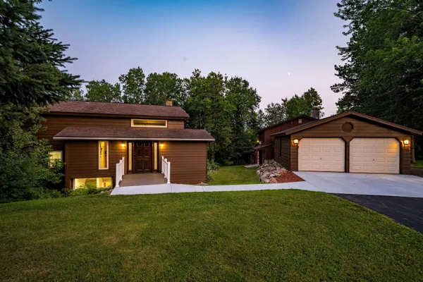 $594,000 | 29 Ridge Road, Esko, MN 55733