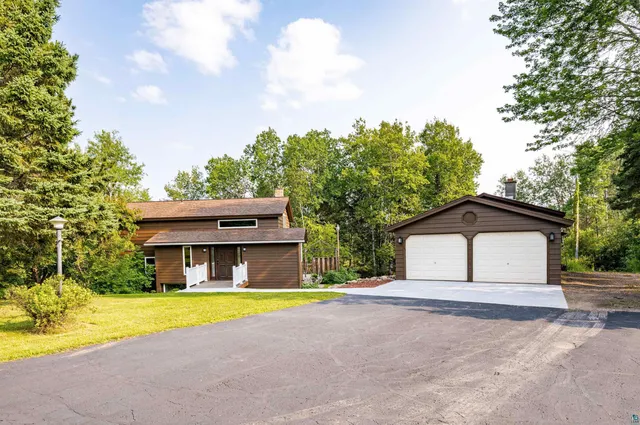 $599,999 | 29 Ridge Road, Esko, MN 55733