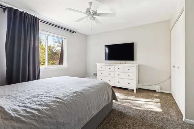 $159,000 | 620 Mesa Drive, Unit 310, Hoffman Estates, IL 60169