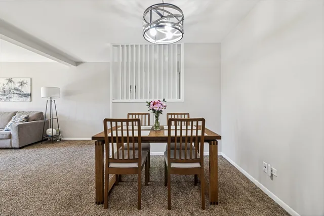 $159,000 | 620 Mesa Drive, Unit 310, Hoffman Estates, IL 60169