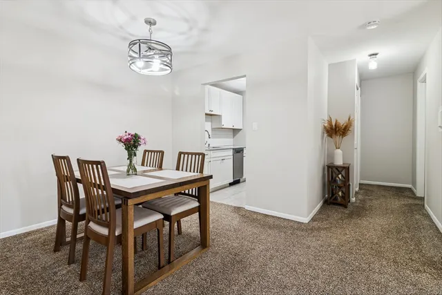 $159,000 | 620 Mesa Drive, Unit 310, Hoffman Estates, IL 60169