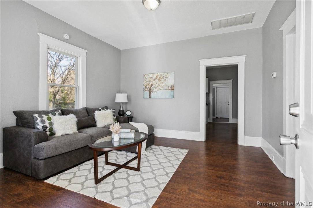 446 Raleigh Avenue Hampton, VA 23661 - Photo 4 of 23 Gallery Image 4