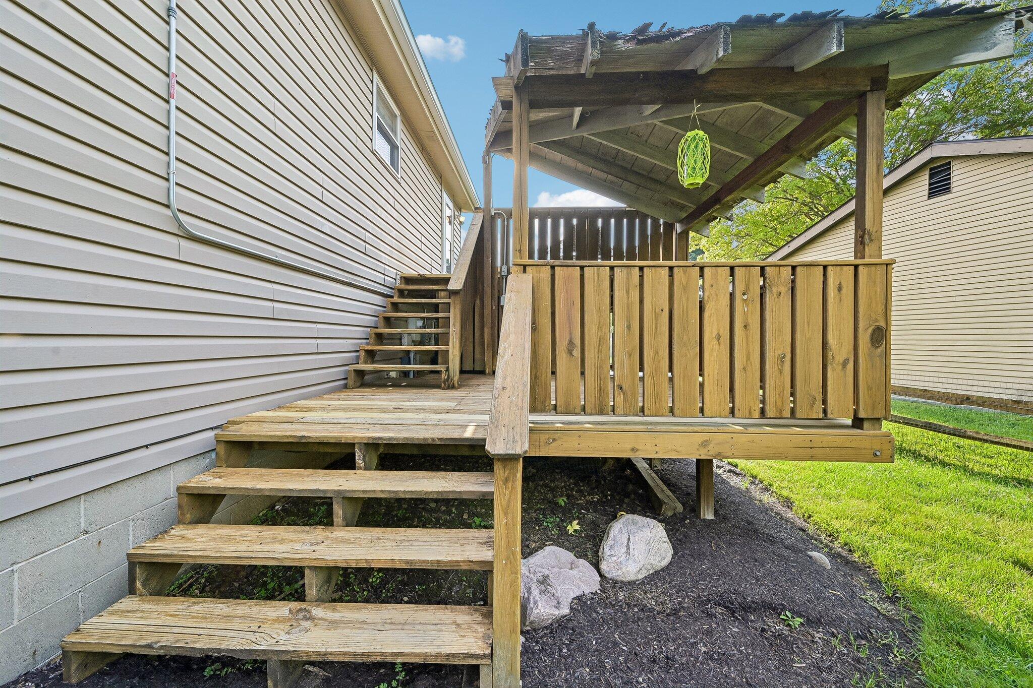 971 Ridenour Road Gahanna, OH 43230 - Photo 37 of 45 44-web-or-mls-Ridenour Rd-S1709-044