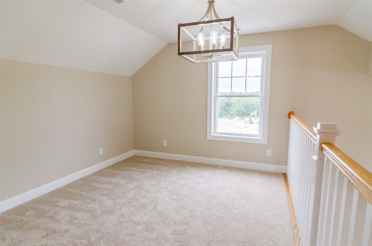 21 Catalpa Road Salem, NH 03079 - Photo 12 of 15