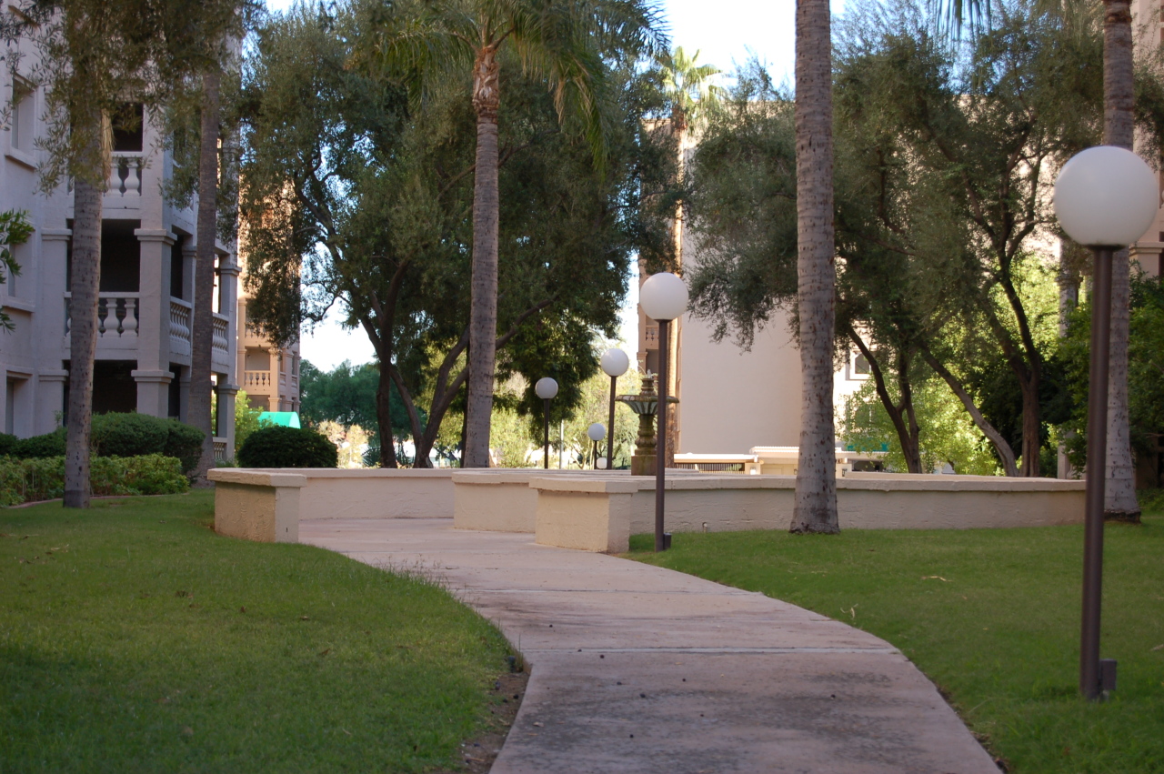 7950 East Camelback Road, Unit 107 Scottsdale, AZ 85251 - Photo 17 of 18 Courtyard (3)