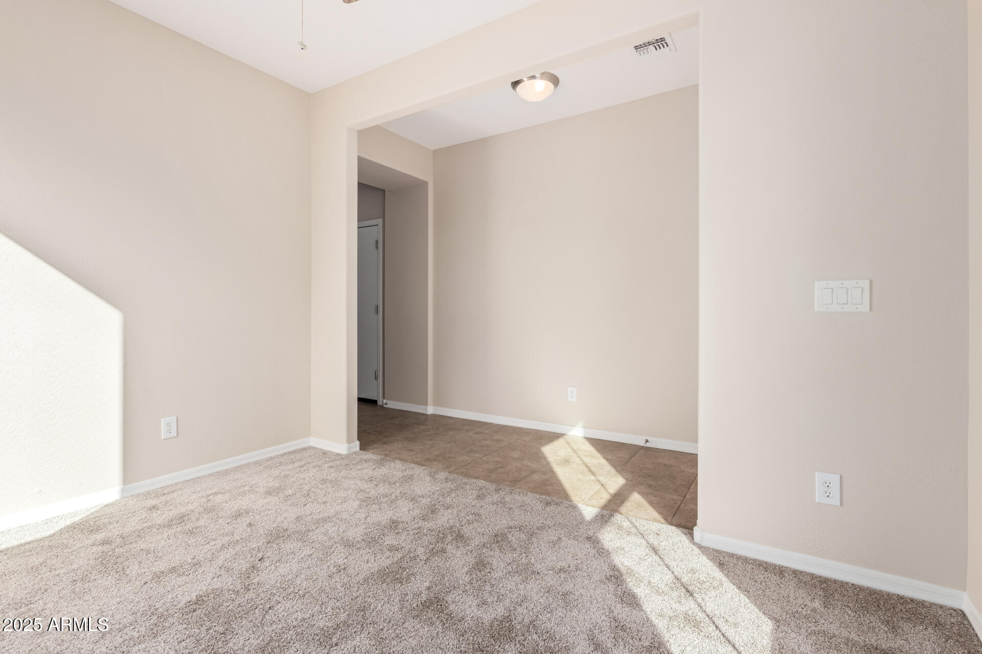 2530 West Gaby Road Phoenix, AZ 85041 - Photo 23 of 30 a view of an empty room