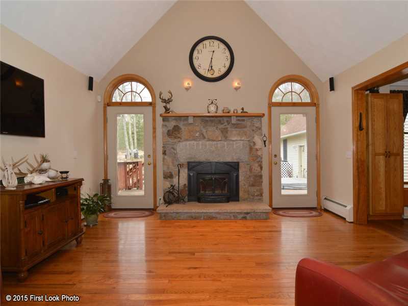 445 Barbs Hill Road Coventry, RI 02825 - Photo 3 of 25 Living Room.