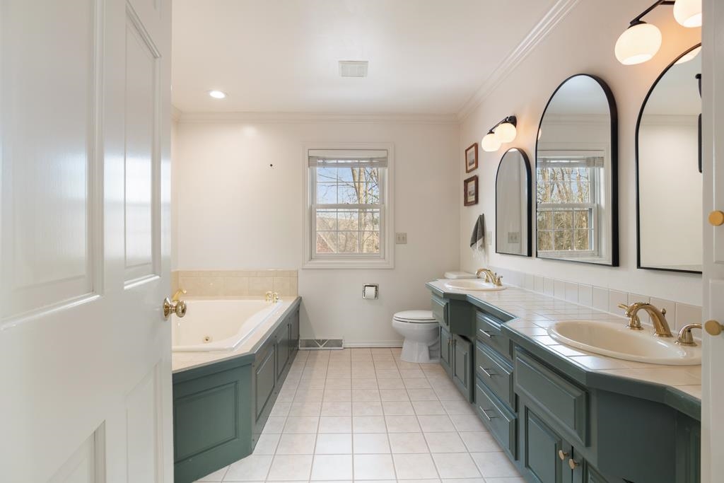 2071 Shady Lane Ashwaubenon, WI 54313 - Photo 36 of 47