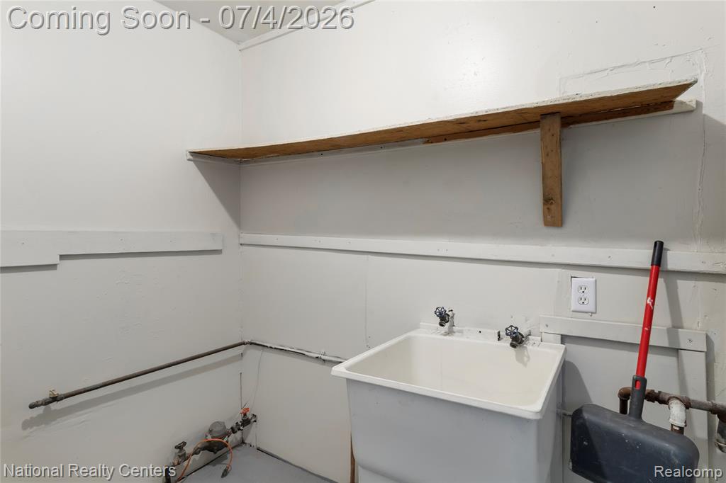 13525 Evergreen Road Detroit, MI 48223 - Photo 22 of 25