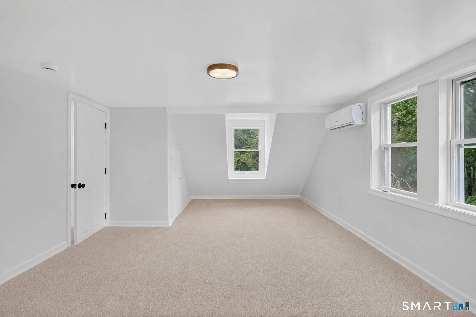 52 Walnut Hill Road East Lyme, CT 06333 - Photo 32 of 34