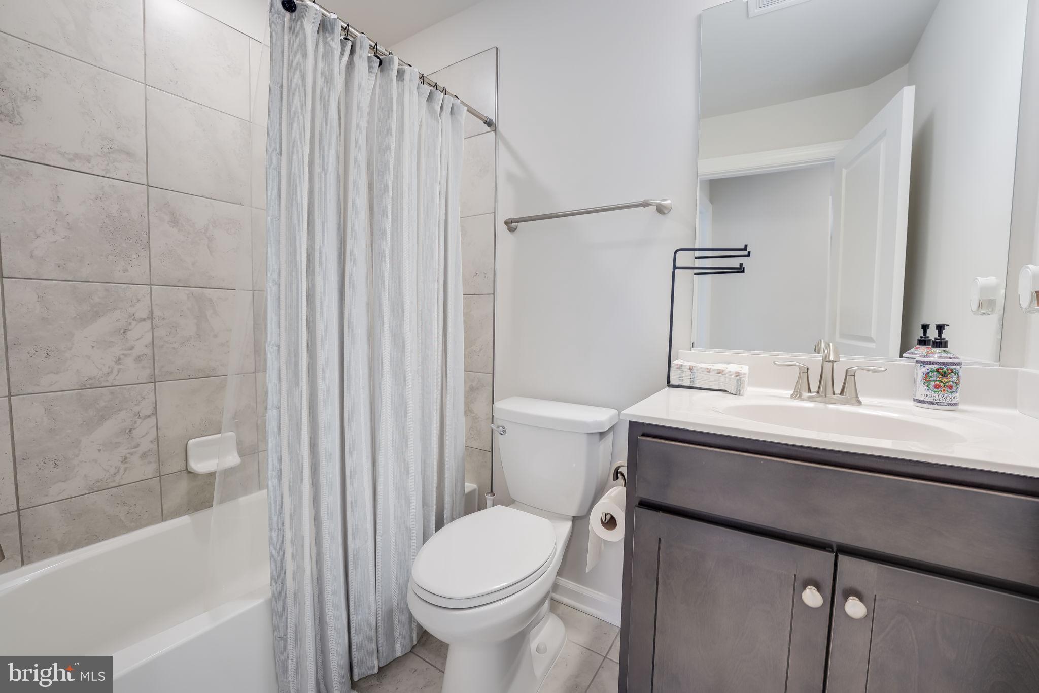 15574 Grade Line Place Woodbridge, VA 22191 - Photo 14 of 34