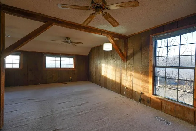 $399,000 | 23618 210th Road, Atchison, KS 66002