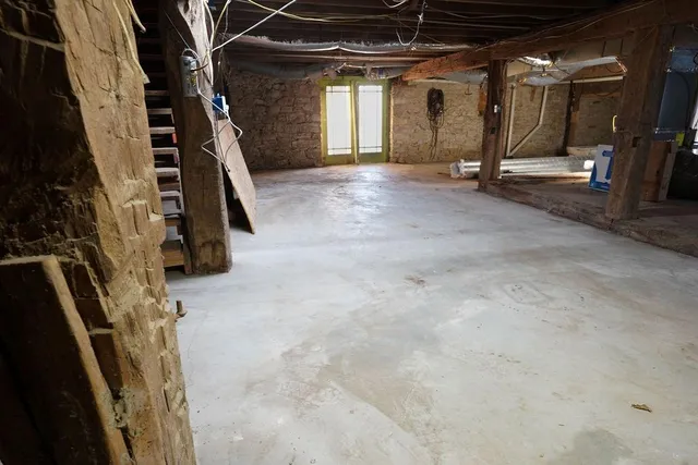 $399,000 | 23618 210th Road, Atchison, KS 66002