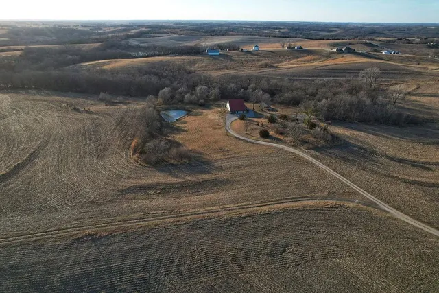 $399,000 | 23618 210th Road, Atchison, KS 66002