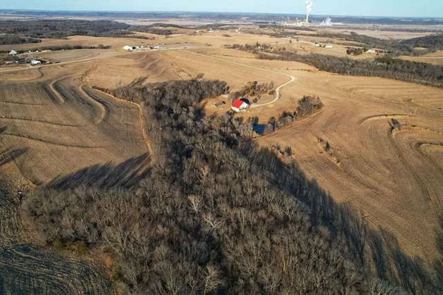 $399,000 | 23618 210th Road, Atchison, KS 66002